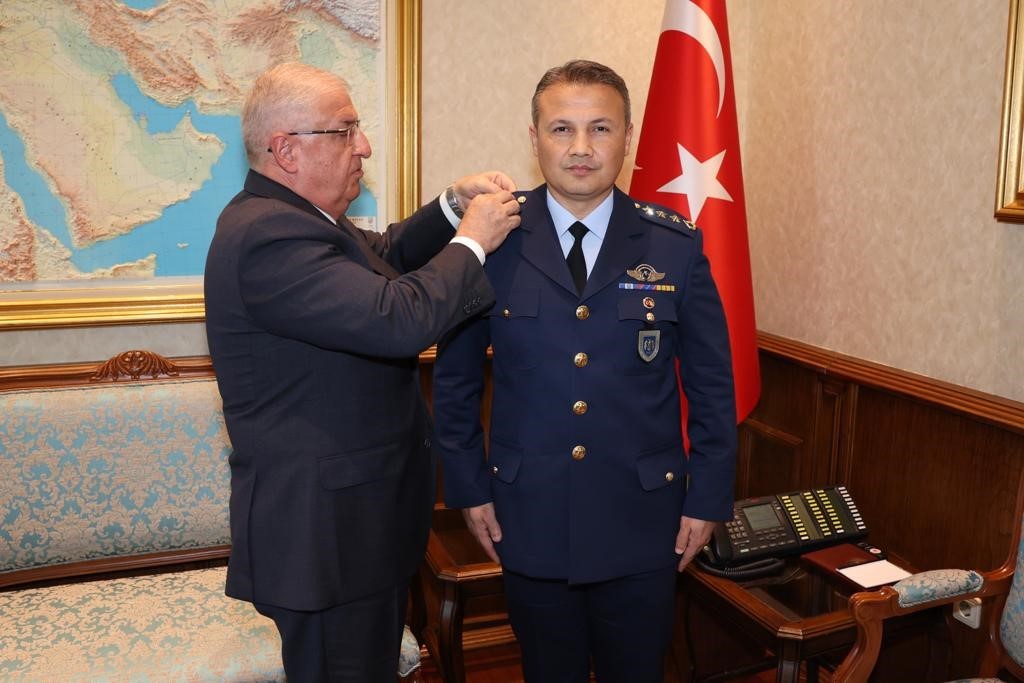 MİLLİ SAVUNMA BAKANI YAŞAR GÜLER, UZAYA GİDECEK İLK TÜRK HAVA