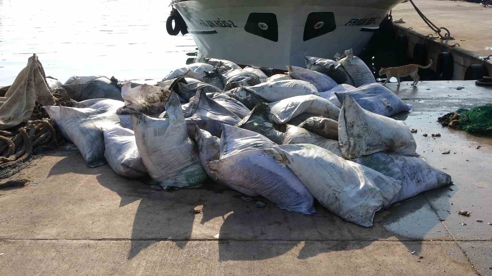 Balık yerine çuval çuval pirinç tuttular AKDENİZ'DE DE SEZONUN AÇILMASIYLA BİRLİKTE 'VİRA BİSMİLLAH' DİYEREK 15 GÜNDÜR