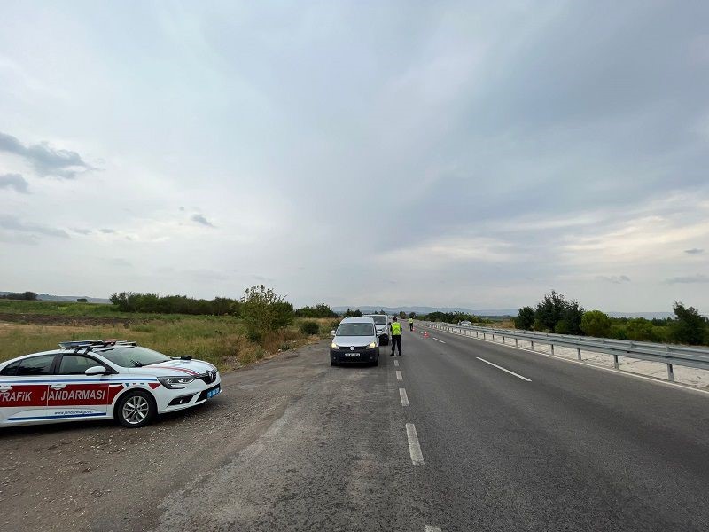 BALIKESİR'DE 27 ŞÜPHELİYE ORGANİZE SUÇ OPERASYONU