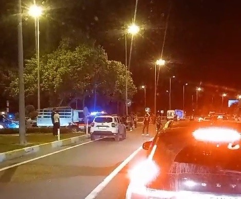 HAVRAN İLÇESİNDE ARAÇ VE MOTOSİKLETİN ÇARPIŞTIĞI KAZADA, MOTOSİKLETTE BULUNAN GÜVENLİK
