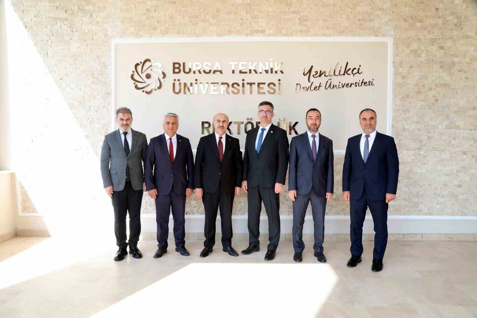 BURSA VALİSİ MAHMUT DEMİRTAŞ, BURSA TEKNİK ÜNİVERSİTESİ (BTÜ) REKTÖRÜ PROF.