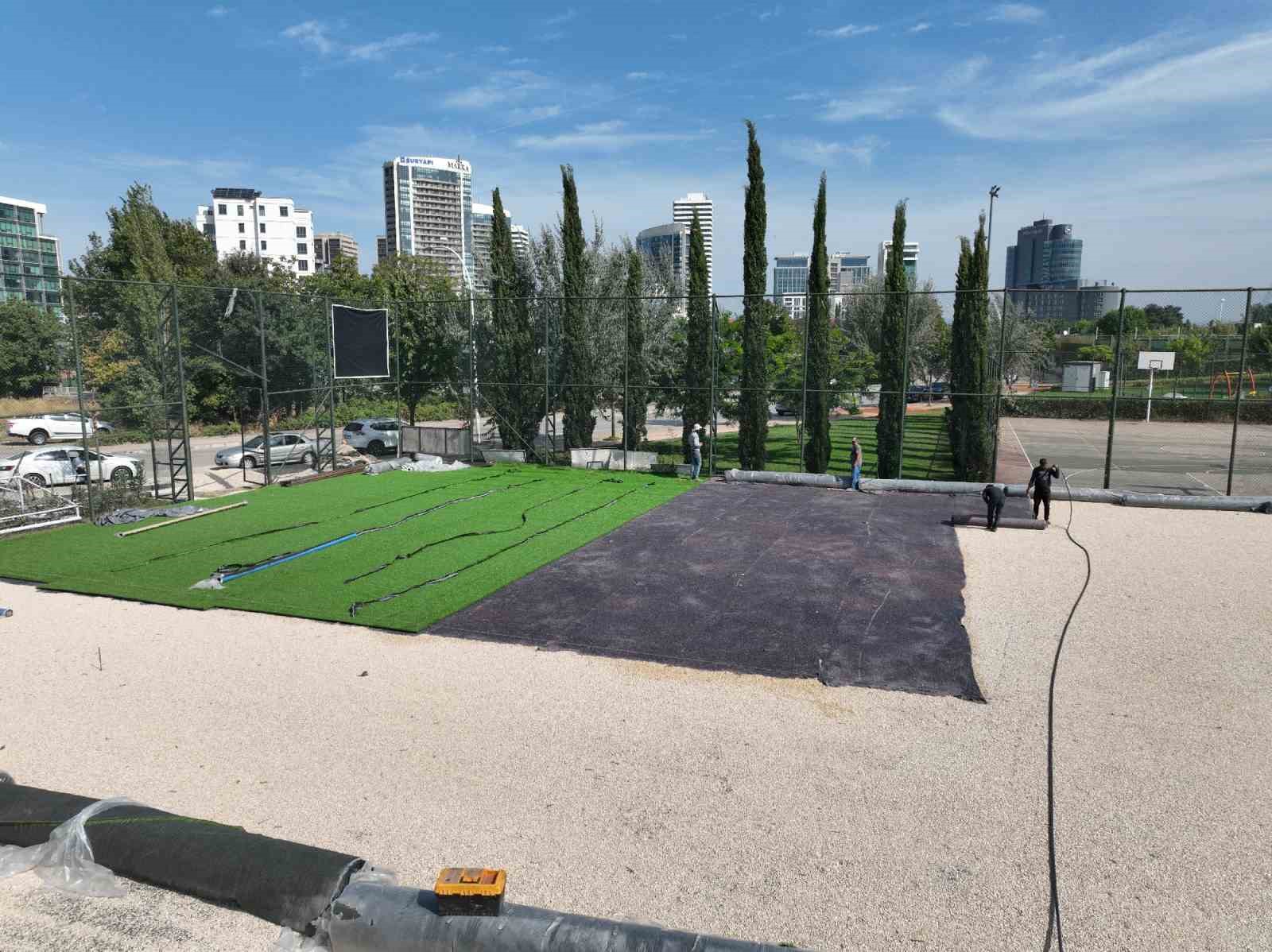 BURSA’DA GENÇLERİ SPORA YÖNLENDİRMEK AMACIYLA KENTE YENİ YENİ SPOR TESİSLERİ