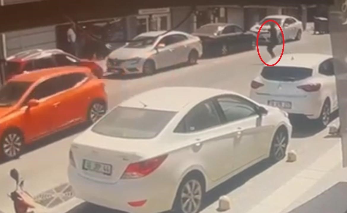 BURSA’DA KARDEŞİNİ BIÇAKLAYARAK ÖLÜMÜNE NEDEN OLAN ŞAHSI SİLAHLA ÖLDÜREN ZANLI,