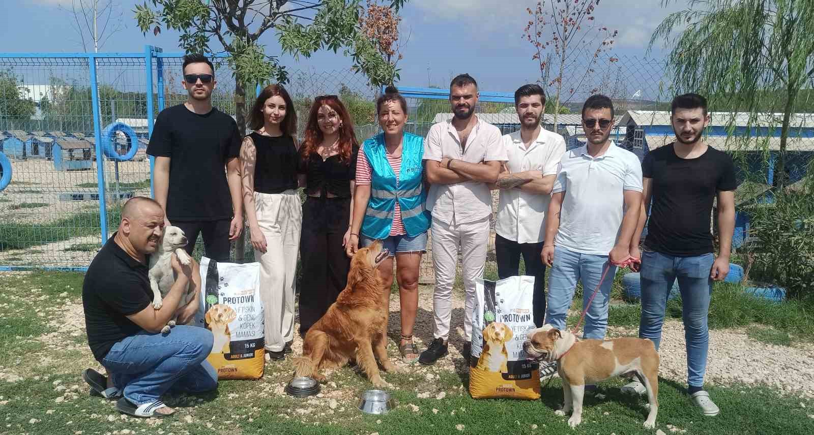 BURSA’DA KÖPEK MAMASI VE KEDİ KUMU ÜRETİMİ GERÇEKLEŞTİREN FİRMA, VATANDAŞLARIN