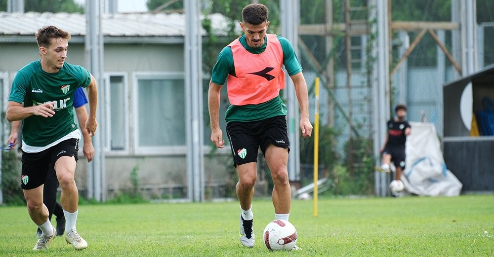BURSASPOR'DA HAZIRLIKLAR TÜM HIZIYLA DEVAM EDİYOR.