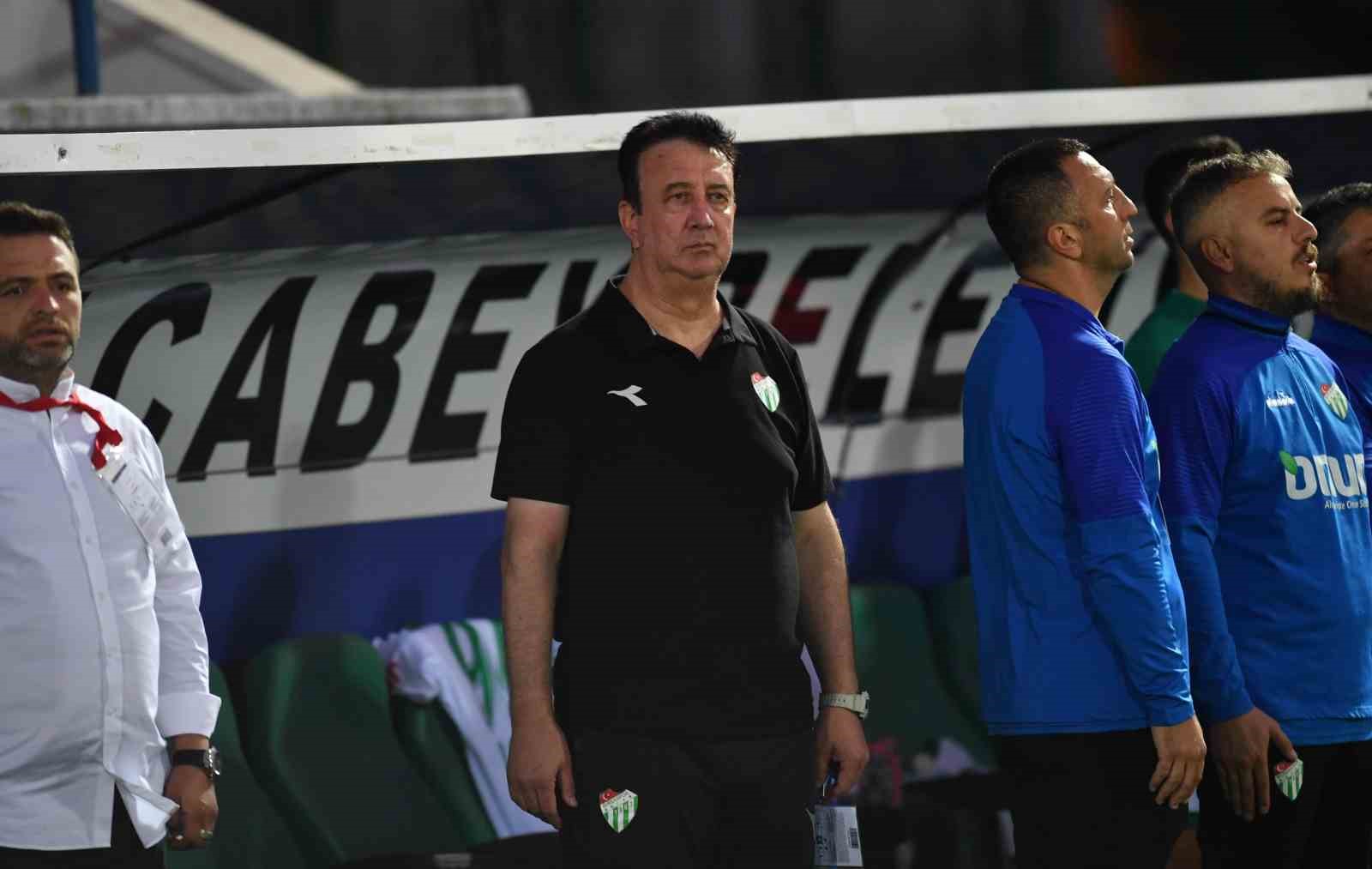 BURSASPOR'DA YALÇIN GÜNDÜZ'LE YOLLAR AYRILDI.