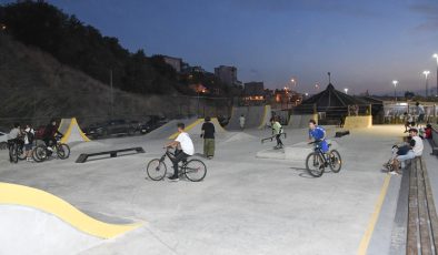 Büyükşehir’den, Bandırma’ya deniz manzaralı Skate Park