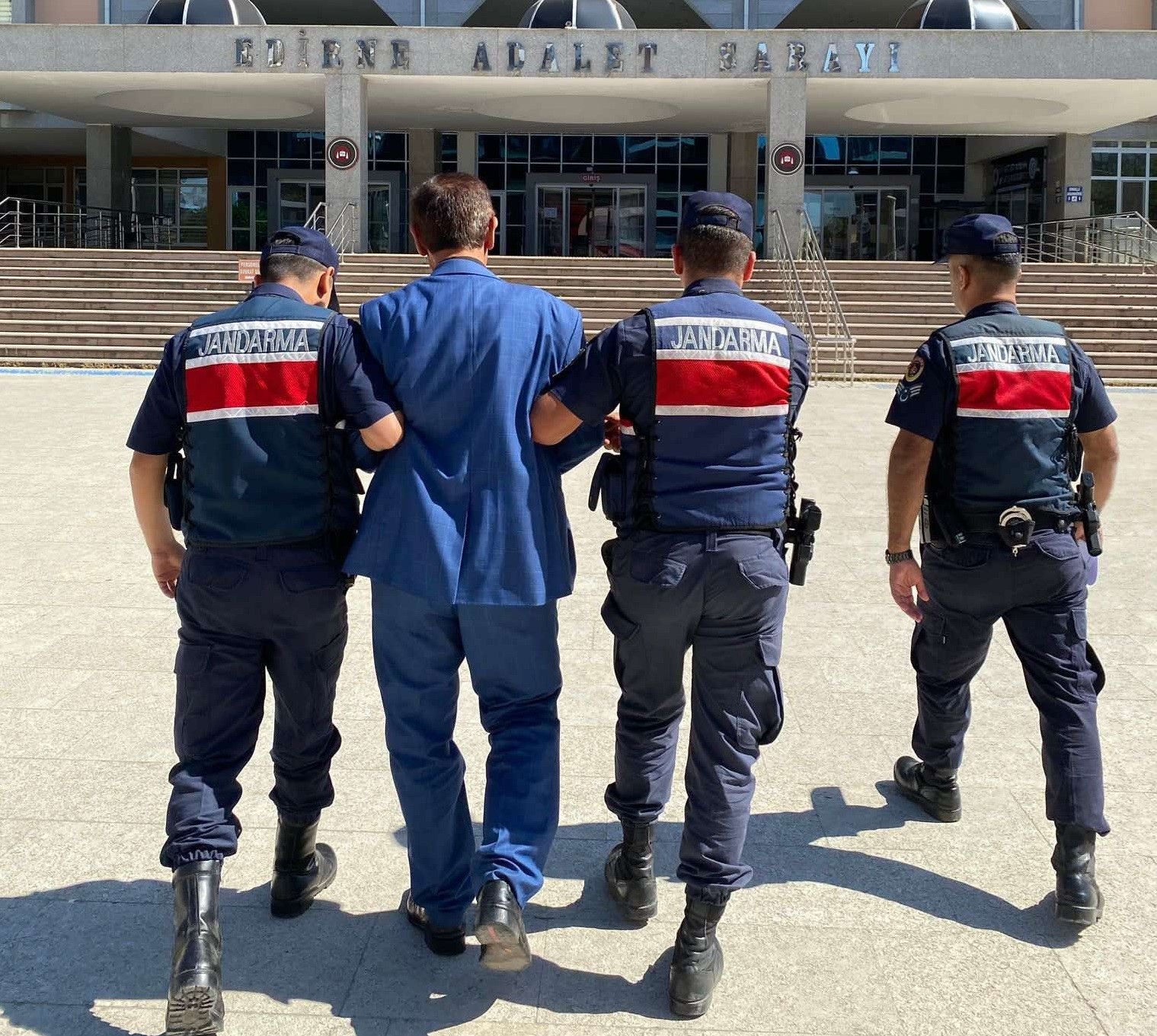 CİNAYETTEN ARANAN ŞÜPHELİ EDİRNE’DE YAKALANDI