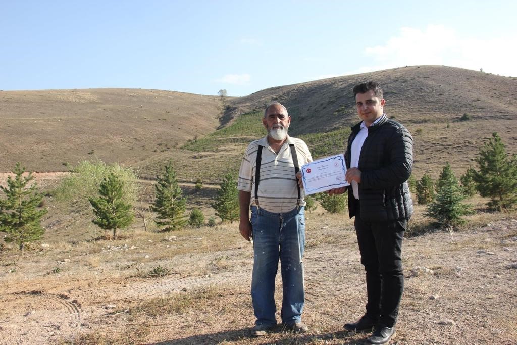 ‘Çocukluk hayalim’ dediği fidanlar yanmasın diye hayatını kaybetti GÜMÜŞHANE’NİN KÖSE İLÇESİNDE KURU OTLARIN TUTUŞMASI SONUCU ÇIKAN YANGINDA ‘ÇOCUKLUK