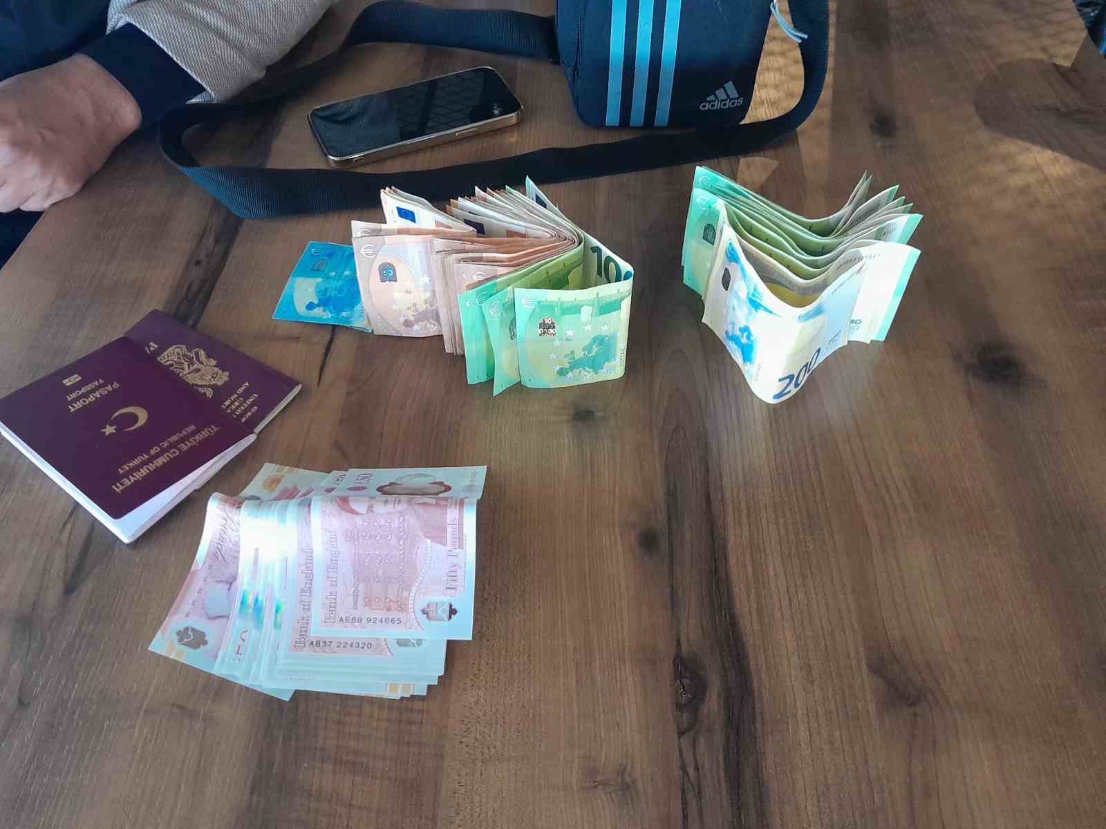 KONYA’NIN KARAPINAR İLÇESİNDE, DİNLENME TESİSİNDE UNUTULAN VE İÇİNDE 150 BİN