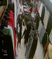SÖKE'DE ÜÇ İŞYERİ İKİ ŞAHIS TARAFİNDAN DOLANDIRILDI
