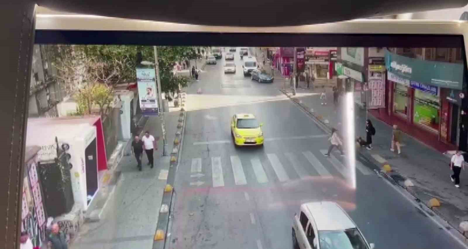 Dron ile ceza yiyen taksiciden ilginç tepki BİR SÜRÜCÜ, DRON KAYITLARINI İNCELEYİNCE HAKSIZ OLDUĞUNU ÖĞRENEREK DENETİM ALANINDAN