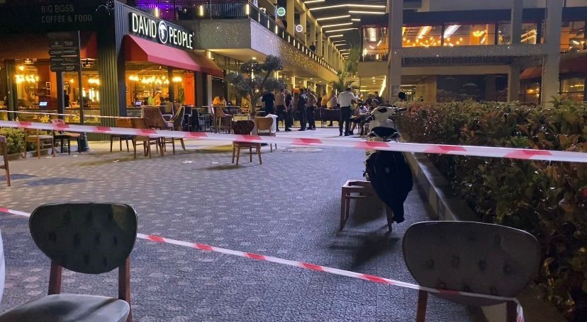 BURSA'DA EĞLENCE MEKANINDA ÇIKAN SİLAHLI KAVGADA 1’İ AĞIR 3 KİŞİ