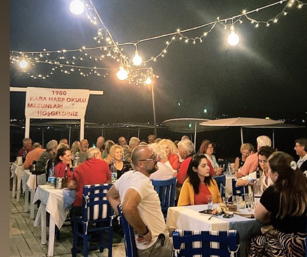 EMEKLİ KOMUTANLAR
