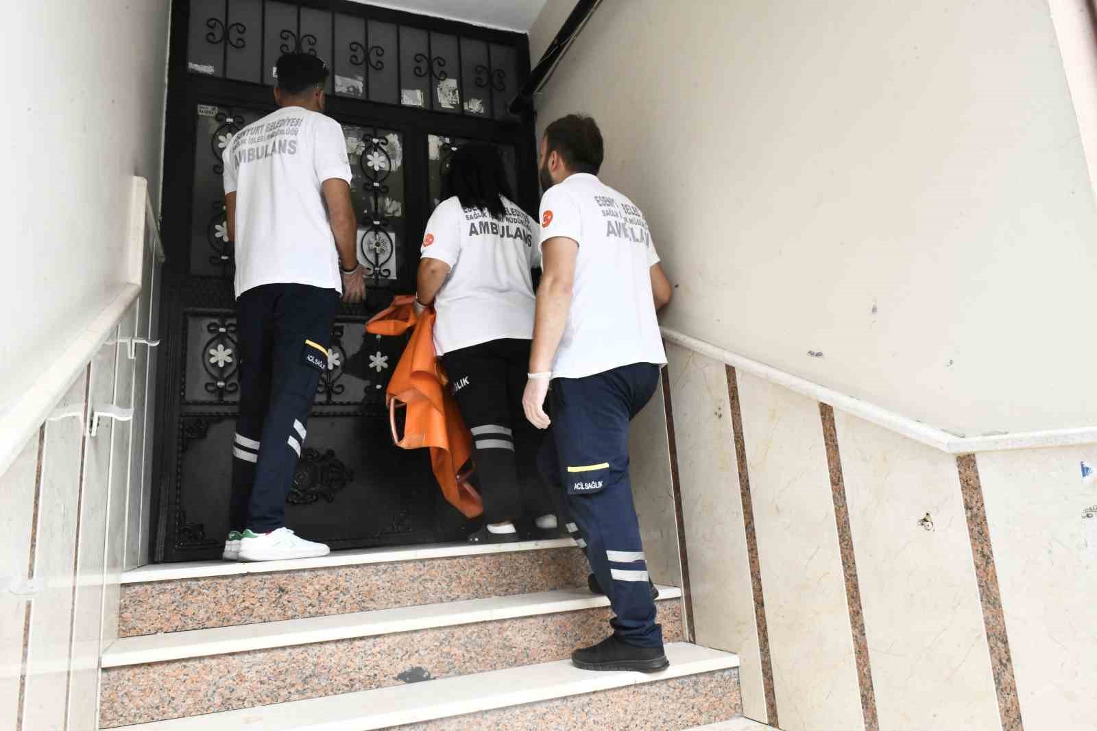 ESENYURT BELEDİYESİ HASTA NAKİL AMBULANS BİRİMİ, BİR YILDA YAKLAŞIK 8
