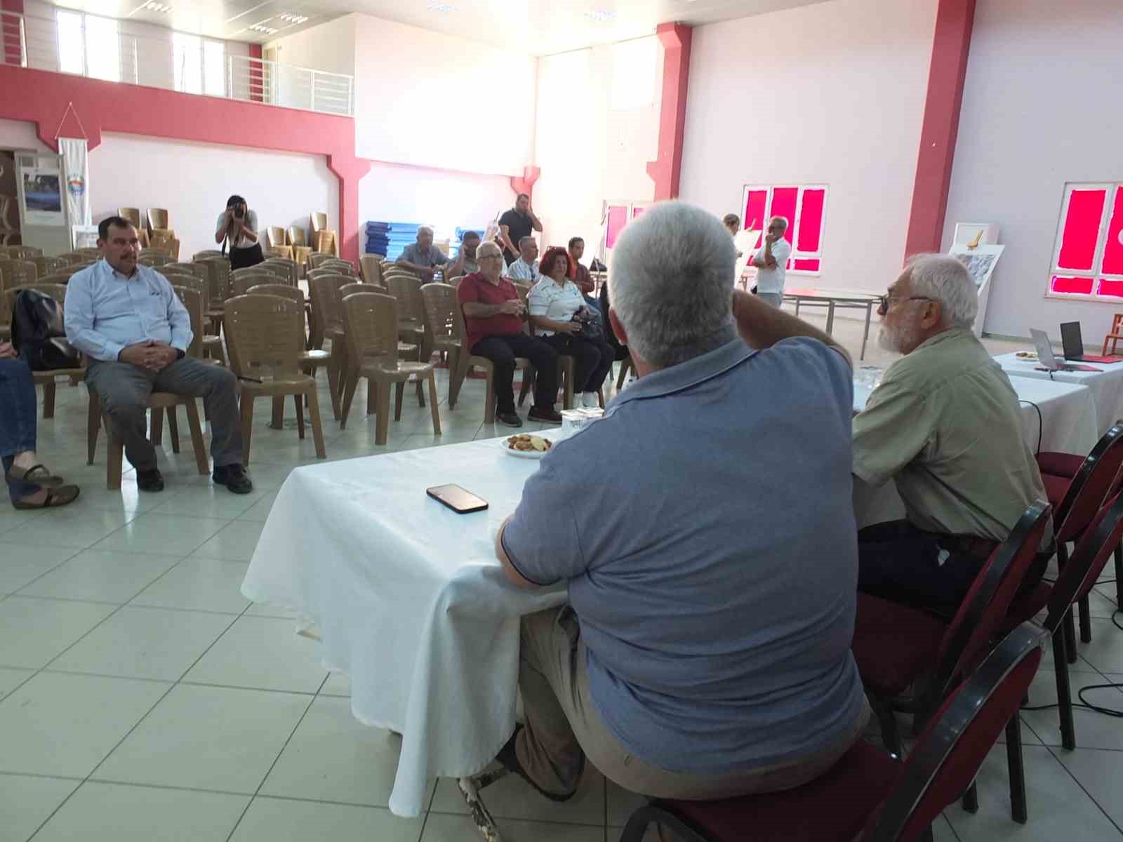 Gömeç Belediyesi çevreci bir projeye imza attı GÖMEÇ İLÇESİNDE BELEDİYE ‘DAHA ÇOK SORUMLULUK, DAHA AZ PLASTİK’ SLOGANI