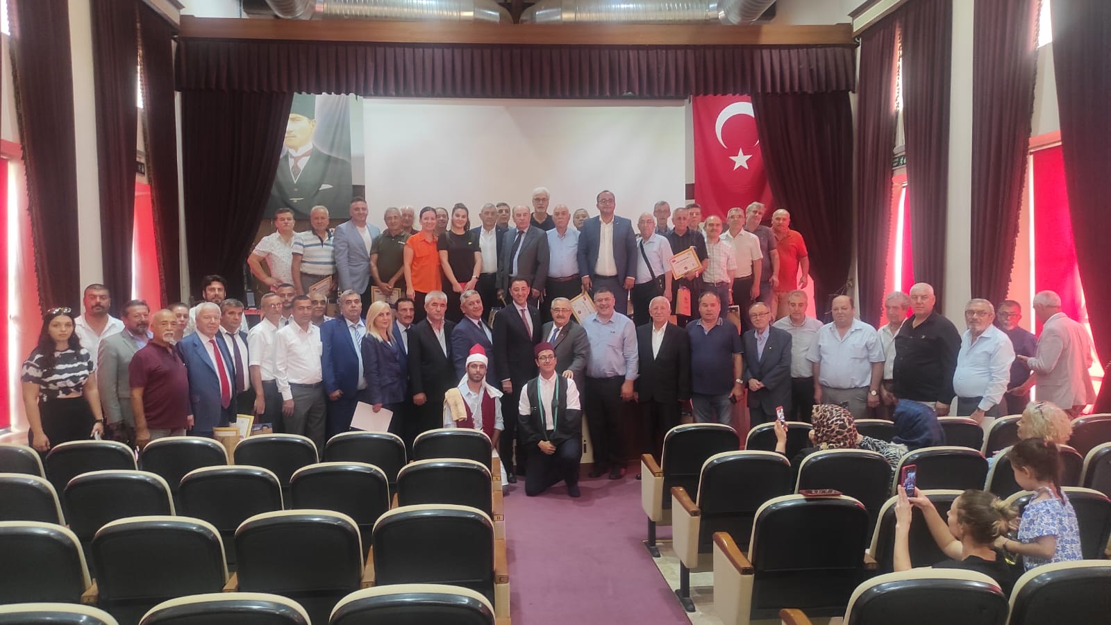 Bandırma’nın 40 yıllık ustaları unutulmadı Günümüz Esnaf Odalarının atası olan Ahilik Teşkilatı’nın kutlandığı Ahilik haftasında,