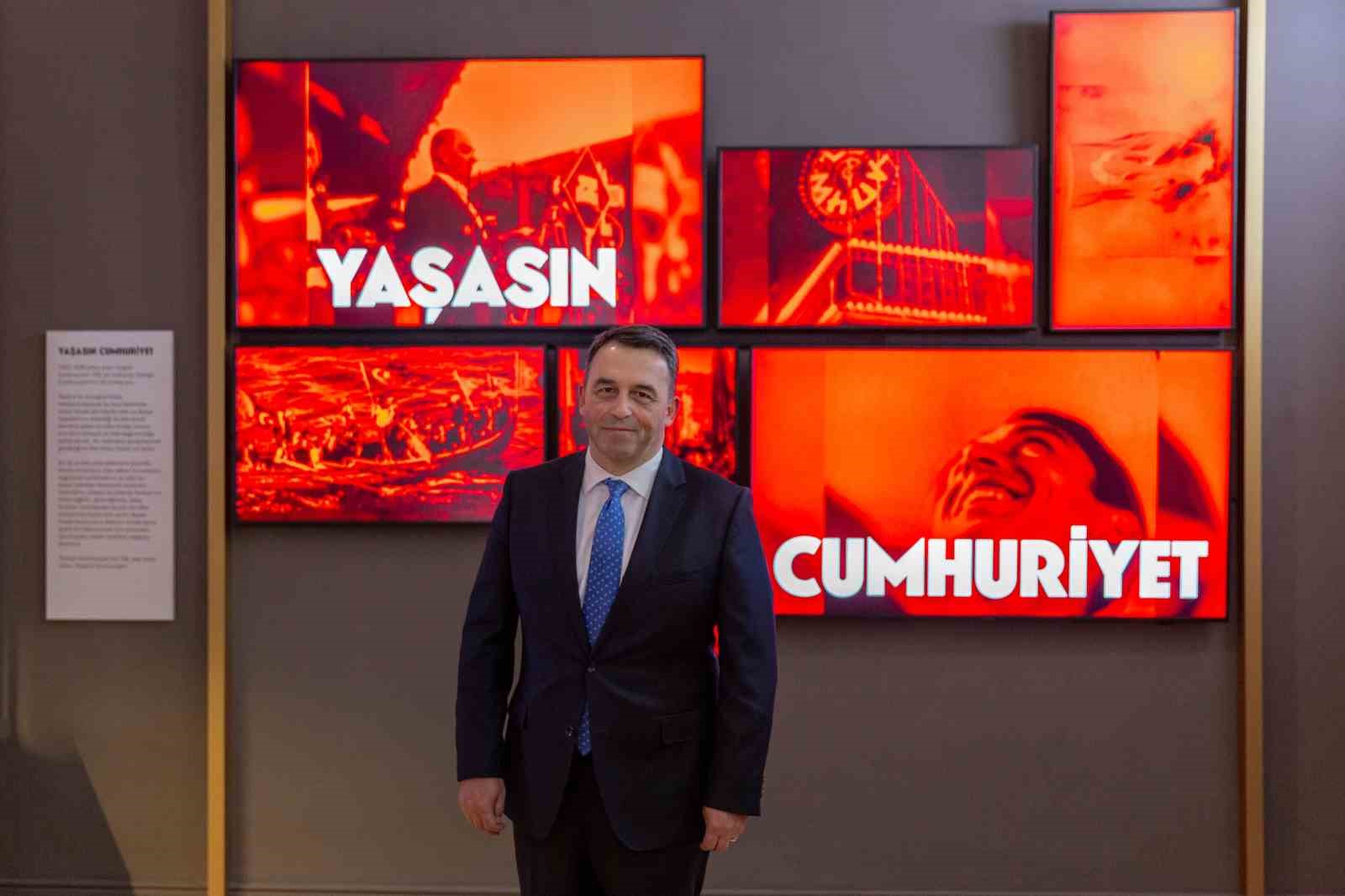 TÜRKİYE İŞ BANKASI, CUMHURİYETİMİZİN 100. YAŞI VESİLESİYLE “ATATÜRK VİZYONUYLA GELECEK