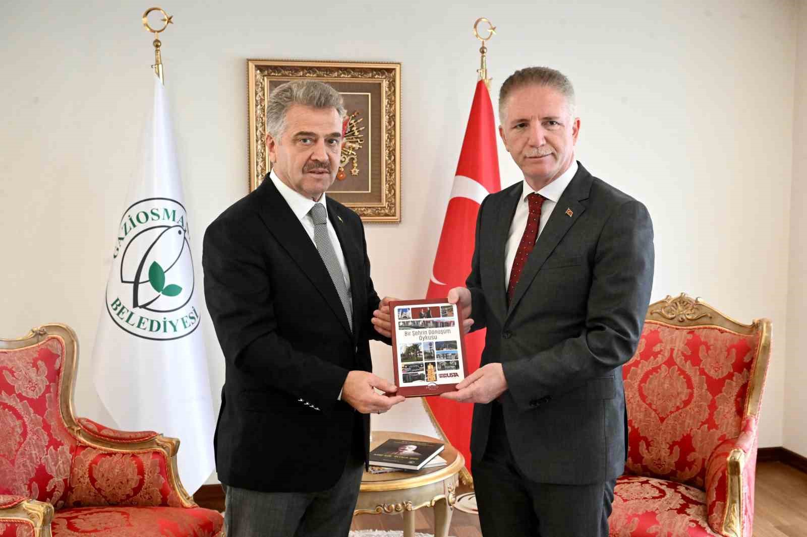 İSTANBUL VALİSİ DAVUT GÜL, GAZİOSMANPAŞA’YA ÇALIŞMA ZİYARETİNDE BULUNDU. GAZİOSMANPAŞA BELEDİYE