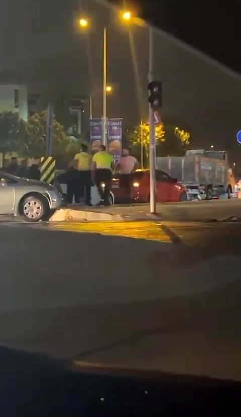 BAŞAKŞEHİR'DE YAŞANAN SEL FELAKETİ ESNASINDA KAZA YAPAN İKİ GRUP OLAY