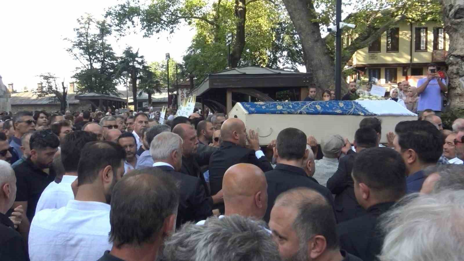 LEVENT VE ÖMER KIZIL’IN ANNESİ NURAN KIZIL, TOPRAĞA VERİLDİ.