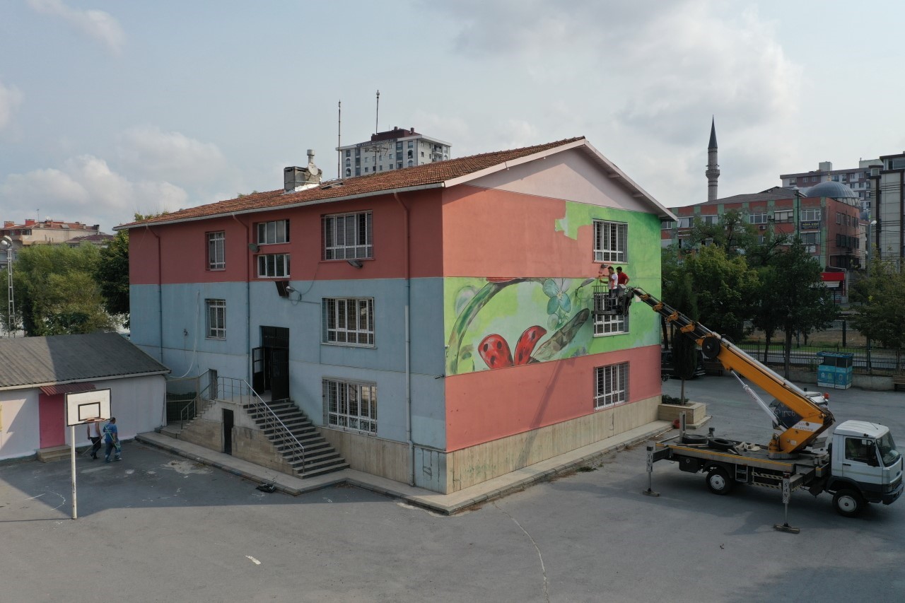 KÜÇÜKÇEKMECE BELEDİYESİ, KENTTEKİ OKULLARI YENİ EĞİTİM ÖĞRETİM DÖNEMİNE HAZIRLIYOR