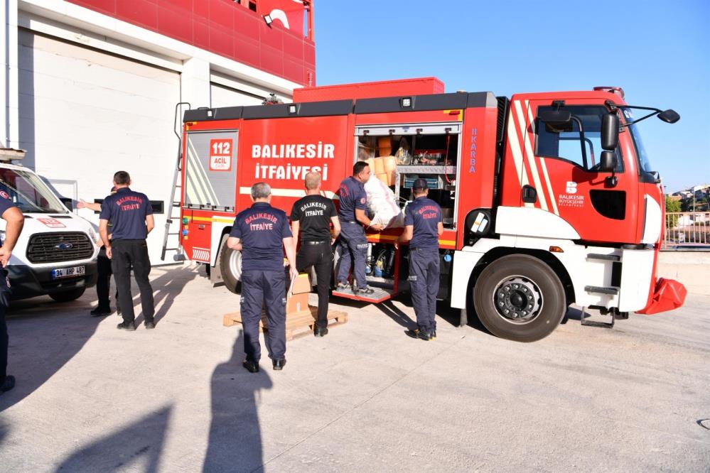 Sel felaketi nedeniyle 6 binden fazla insanın hayatını kaybettiği 10