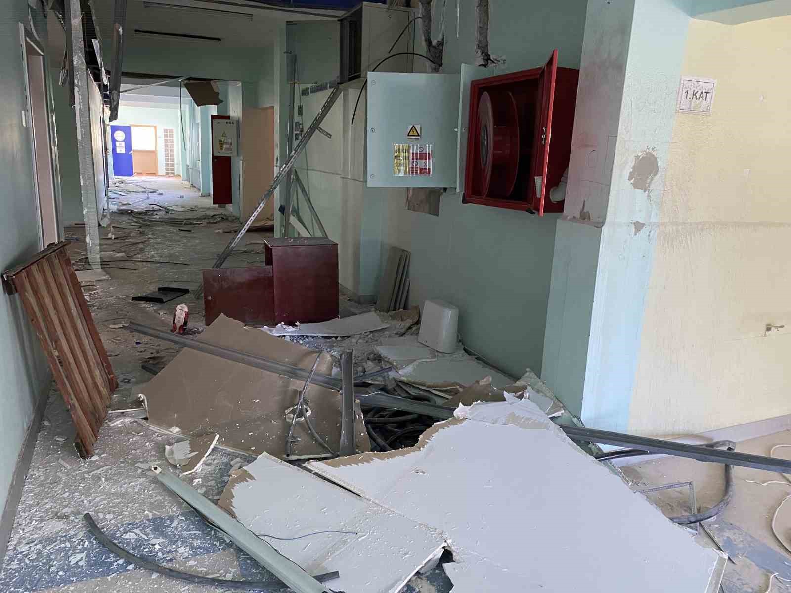 ANTALYA’NIN BİR ZAMANLAR EN GÖZDE OKULLARI ARASINDA BULUNAN 4 KATLI