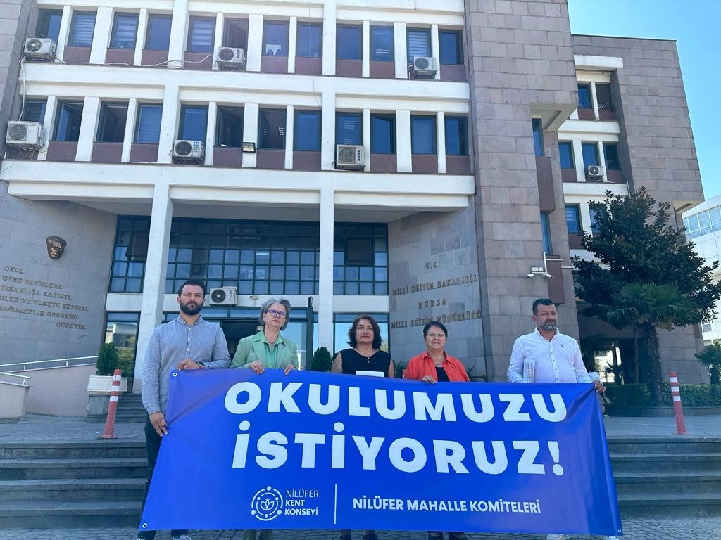 BURSA İL MİLLİ EĞİTİM MÜDÜRLÜĞÜ ÖNÜNDE TOPLANAN 29 EKİM, 23