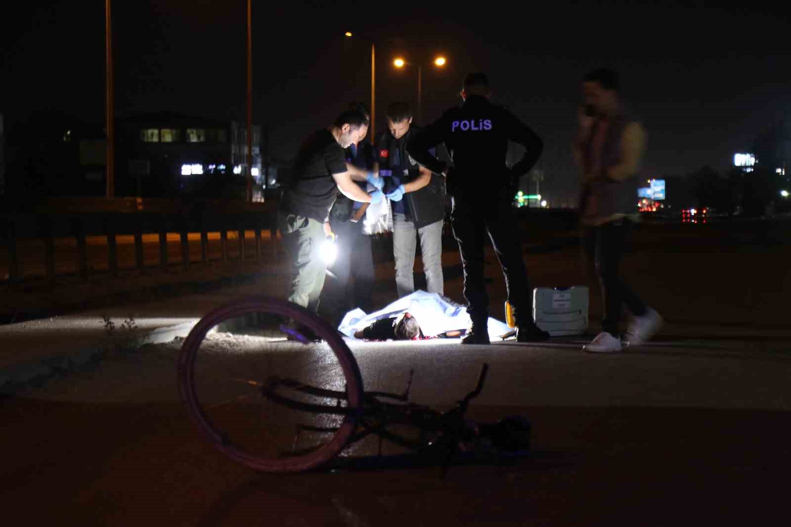 SAKARYA’NIN ARİFİYE İLÇESİNDE OTOMOBİL İLE BİSİKLETİN ÇARPIŞMASI NETİCESİNDE MEYDANA GELEN