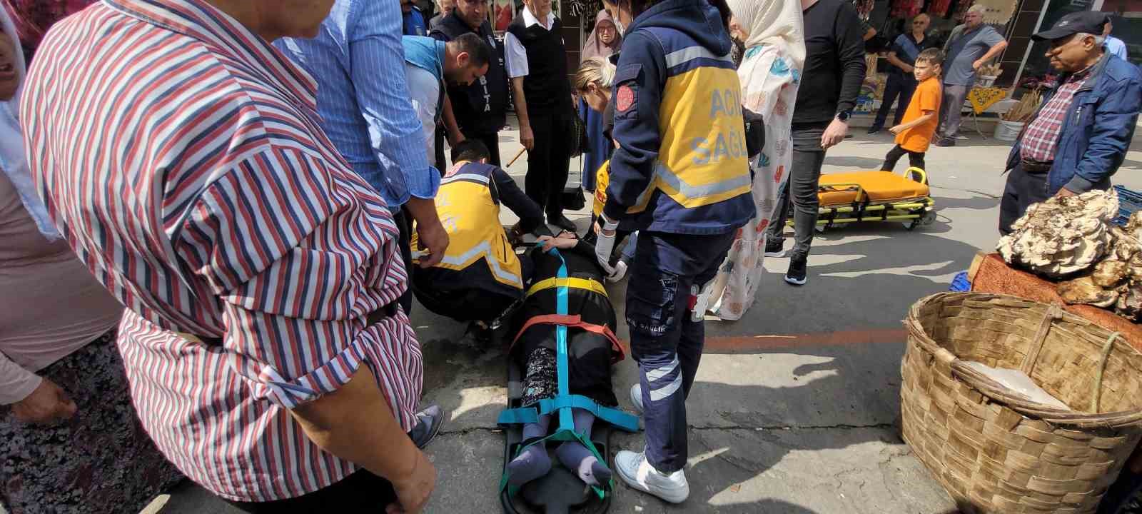 Pazarda alışveriş yapmak isterken hastanelik oldu KASTAMONU’NUN CİDE İLÇESİNDE ALIŞVERİŞ YAPMAK İÇİN GİTTİĞİ SEMT PAZARINDA AYAĞI