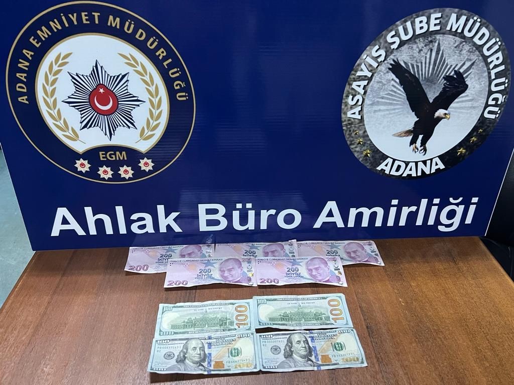 ADANA POLİSİ KILIK DEĞİŞTİRİP KAHVEHANEYE GİREREK KUMAR OYNANDIĞINI BELGELEYİP BASKIN