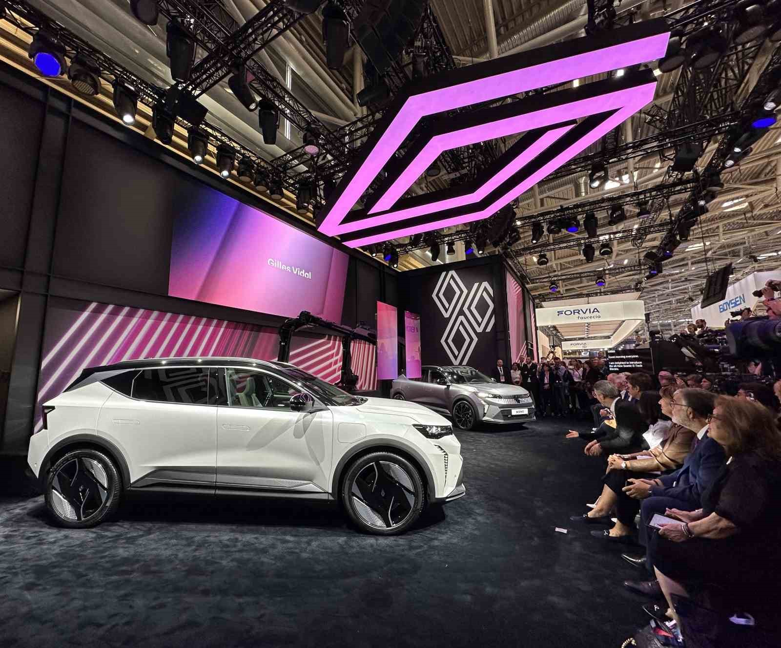 RENAULT, MÜNİH IAA MOBİLİTY 2023’TE YENİ MODELLERİYLE KULLANICILARLA BULUŞTU. YENİ