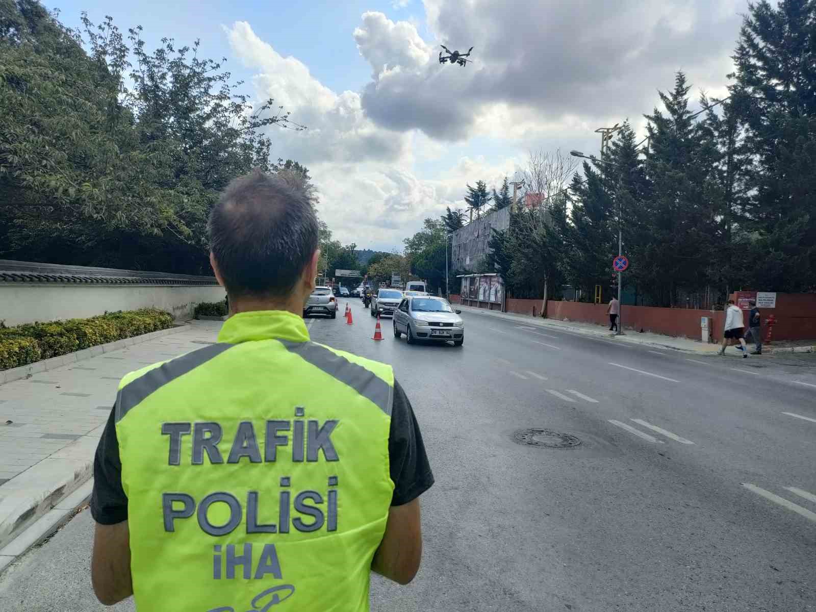 SARIYER’DE TRAFİK ŞUBE MÜDÜRLÜĞÜ EKİPLERİ TARAFINDAN DRON DESTEKLİ TRAFİK DENETİMİ