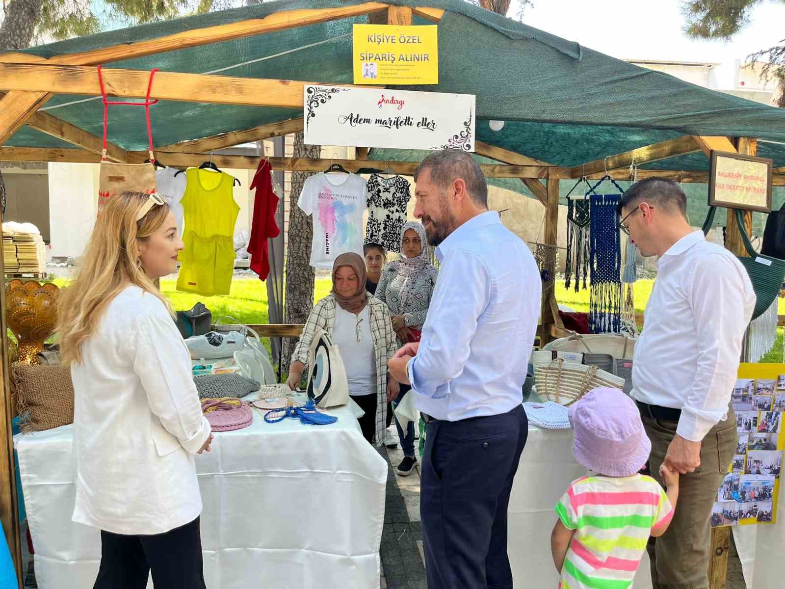 ULUSLARARASI SINDIRGI YAĞCIBEDİR UÇAN HALI ŞENLİĞİ BÜTÇESİ DEPREMZEDELERE GÖNDERİLDİ, YERİNE