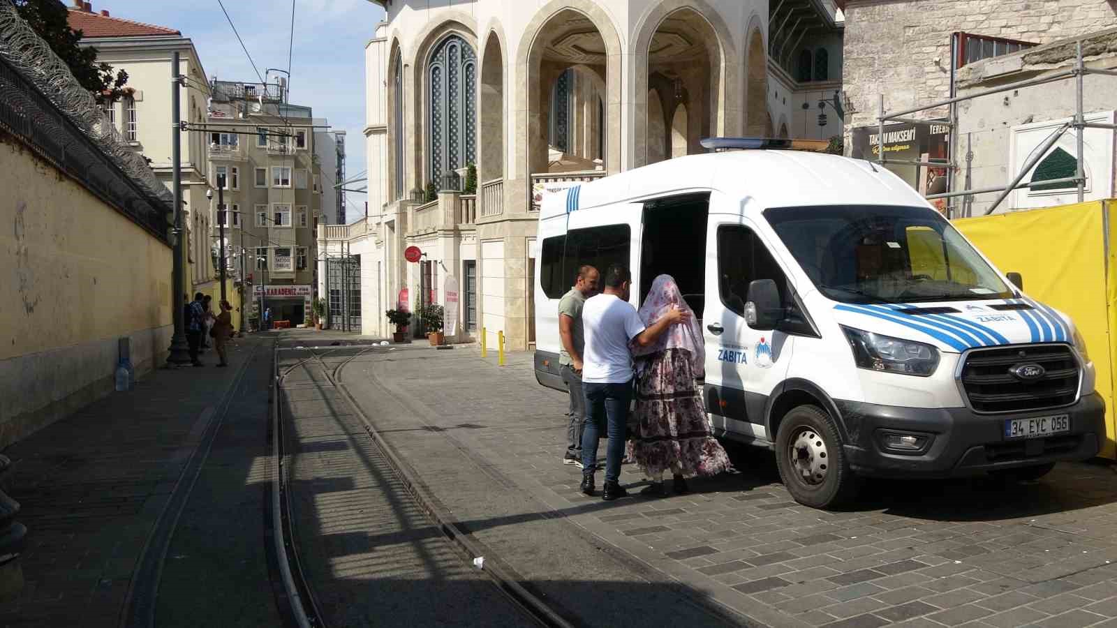TAKSİM MEYDANI VE İSTİKLAL CADDESİ'NDE DİLENCİ OPERASYONU YAPILDI.