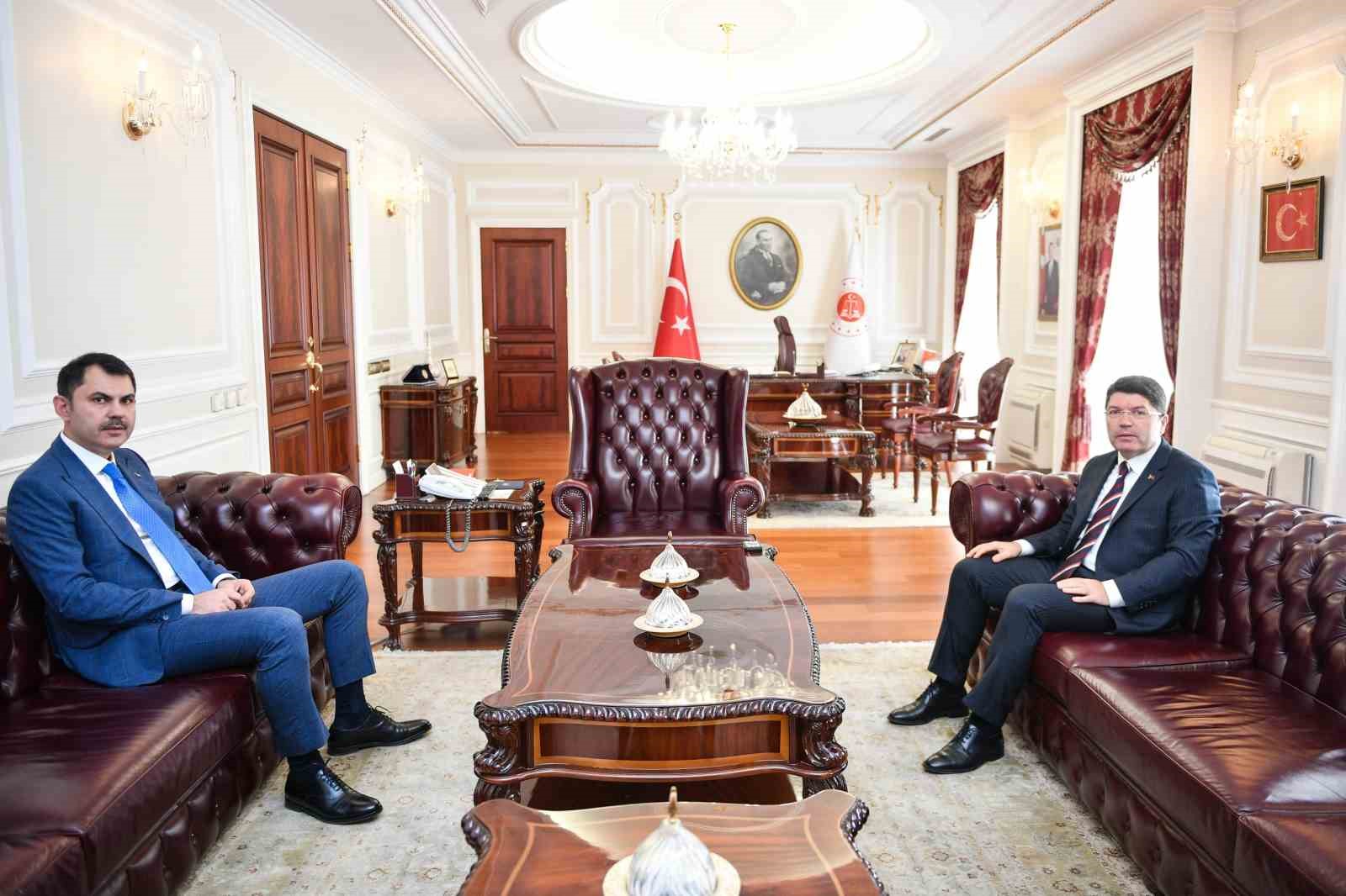TBMM ÇEVRE KOMİSYONU BAŞKANI MURAT KURUM, ADALET BAKANI YILMAZ TUNÇ'U