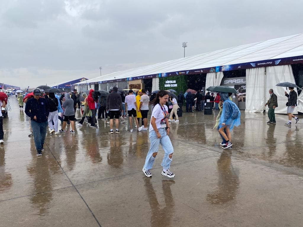 BEŞİNCİ GÜNÜNDE TÜRKİYE'NİN EN BÜYÜK HAVACILIK, UZAY VE TEKNOLOJİ FESTİVALİ