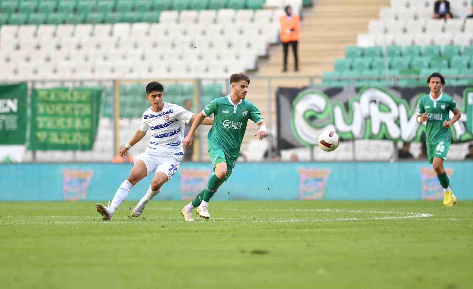 TFF 2. LİG BEYAZ GRUP 3. HAFTA MAÇINDA BURSASPOR, SAHASINDA