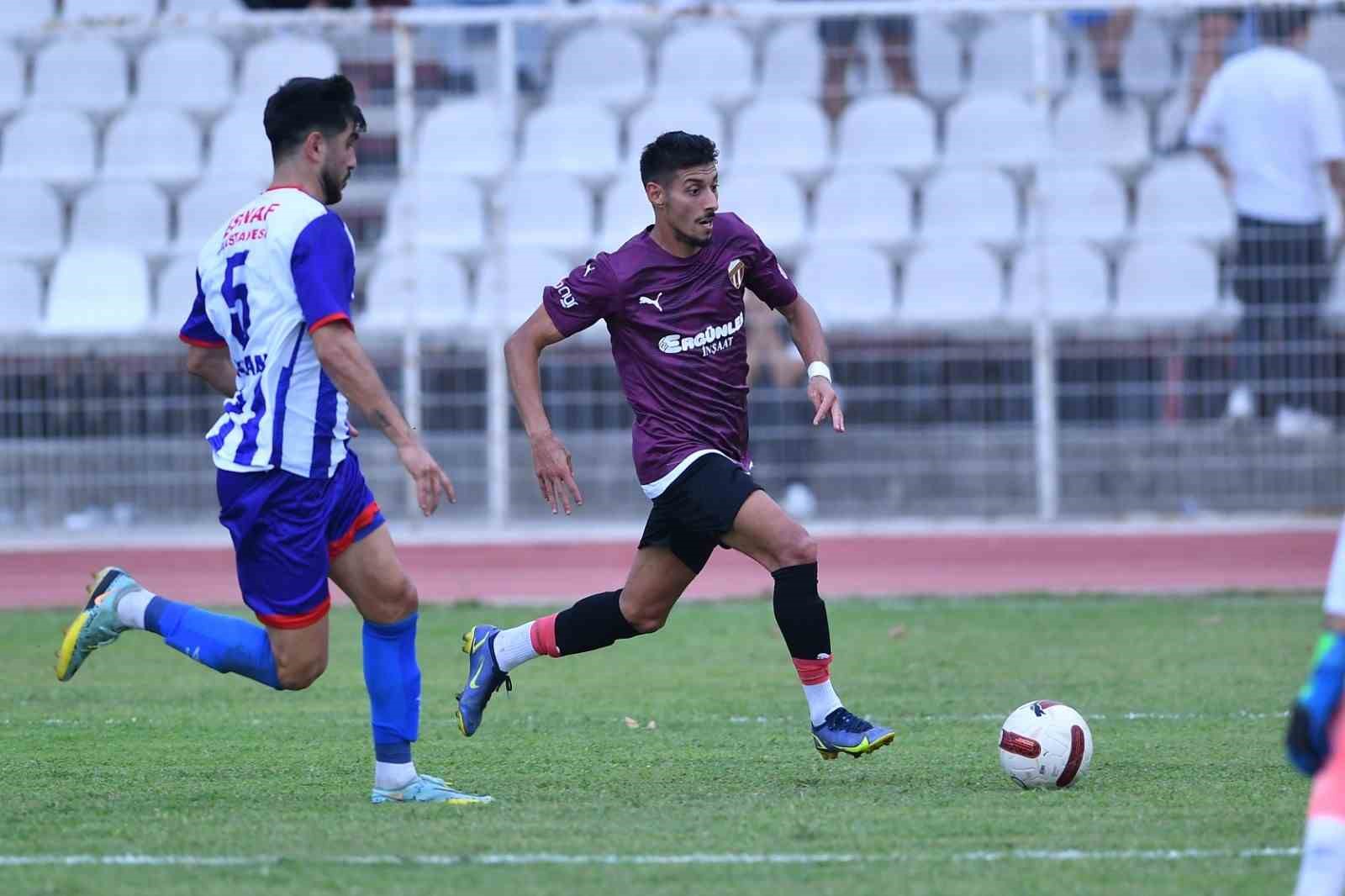 TFF 2. LİG'İN 2. HAFTASINDA İNEGÖLSPOR, SAHASINDA AĞIRLADIĞI FETHİYESPOR İLE