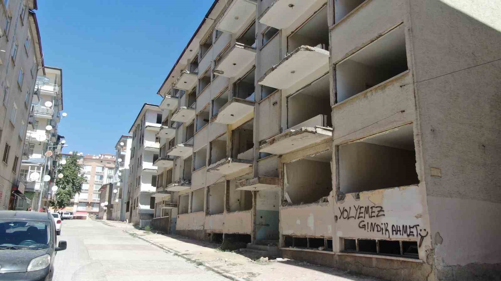 ELAZIĞ’DA, 2020’DE MEYDANA GELEN 6.8 İLE 6 ŞUBAT 2023’TE KAHRAMANMARAŞ