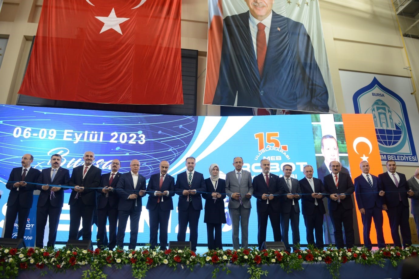 ‘AHİCAN CUMHURİYET’İN İZİNDE, TEKNOLOJİNİN PEŞİNDE BURSA’DA’ SLOGANIYLA 14 FARKLI KATEGORİDE