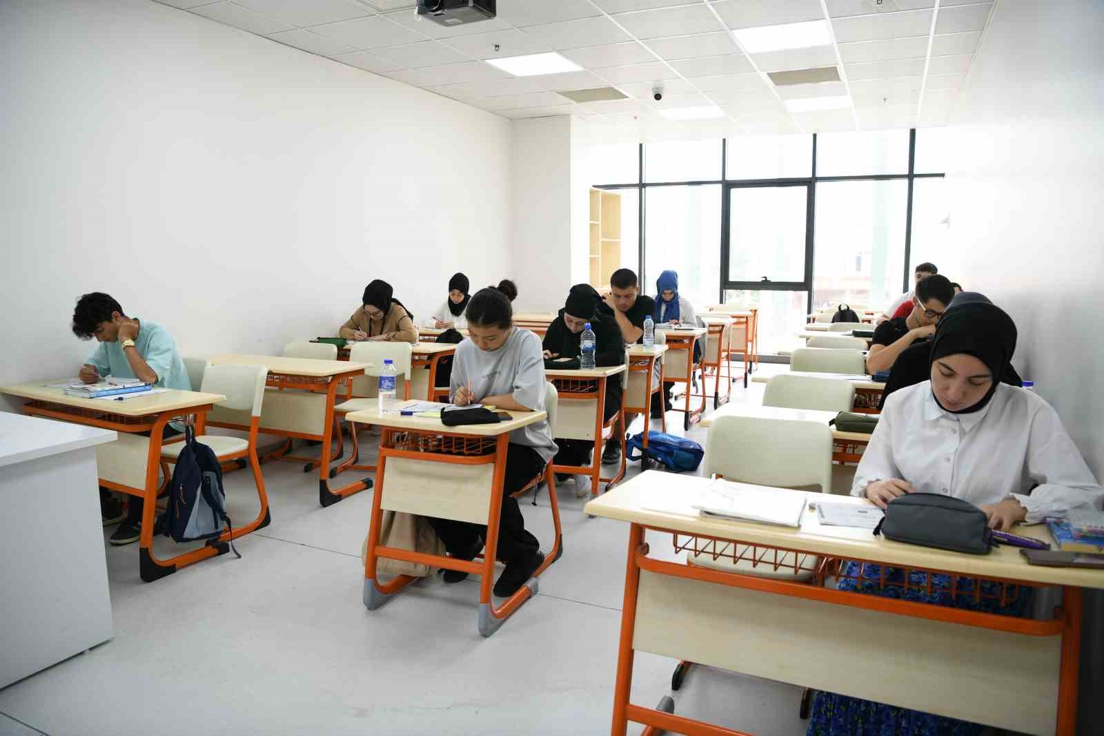 YÜKSEKÖĞRETİM KURUMLARI SINAVI (YKS) EK YERLEŞTİRME TERCİH İŞLEMLERİ BUGÜN BAŞLADI.