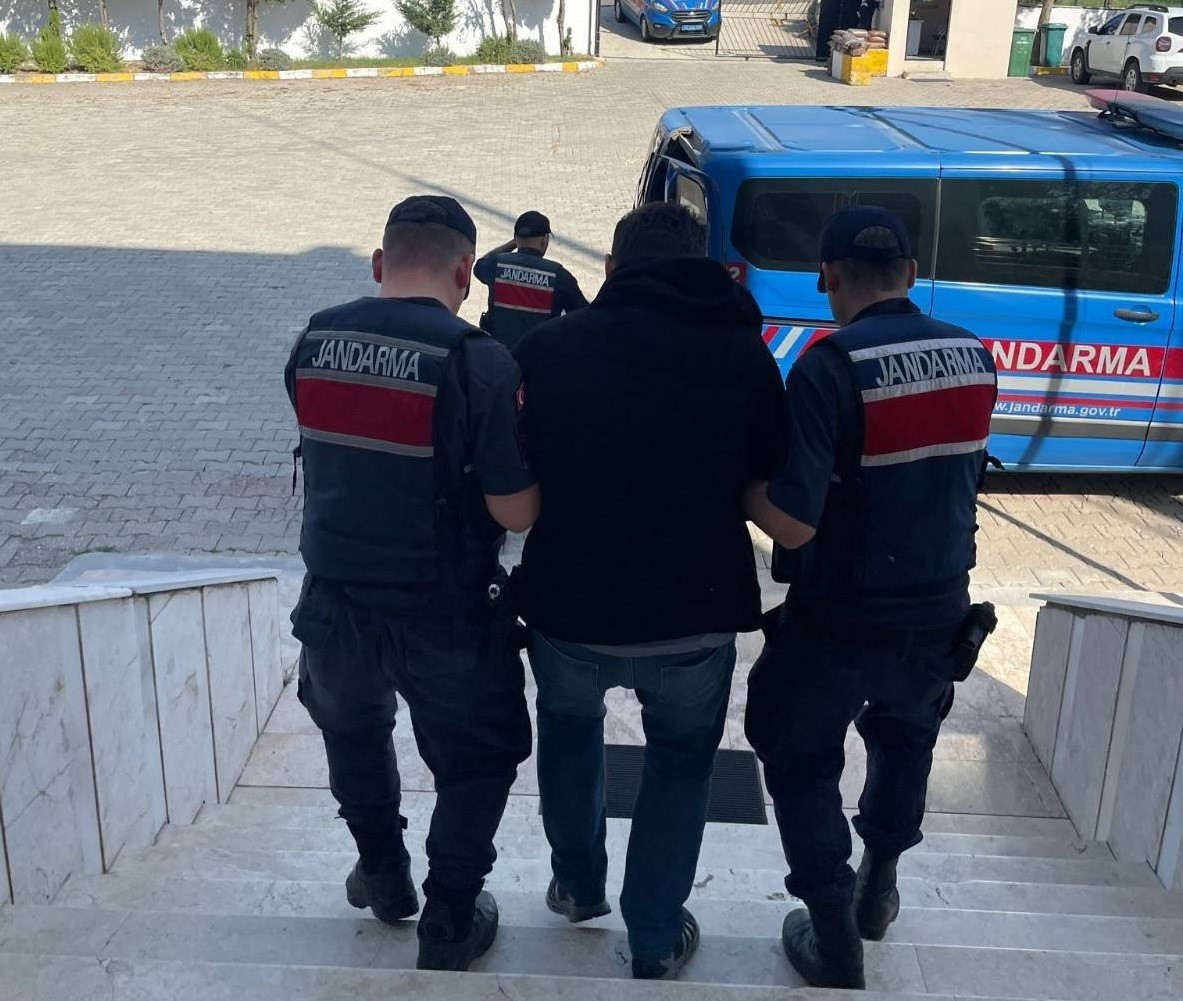 YUNANİSTAN'A KAÇMAYA ÇALIŞAN 17 FETÖ MENSUBU YAKALANDI