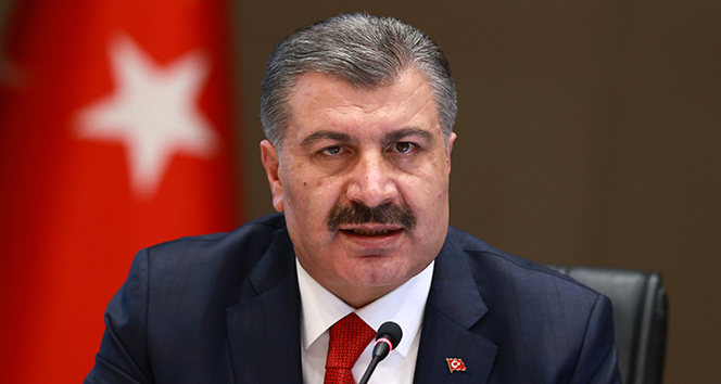 Sağlık Bakanı Fahrettin Koca, Gazze’ye gönderilmek üzere yardım malzemesi taşıyan