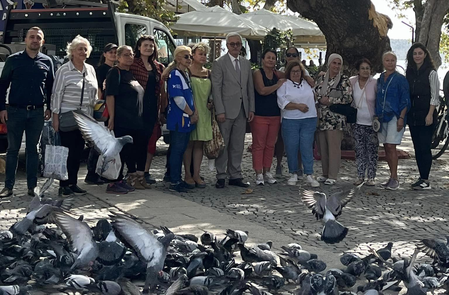 Erdek Belediyesi ve hayvanseverler, 4 Ekim Hayvanları Koruma Günü kapsamında