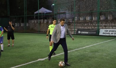 13’üncü “Yaşasın Cumhuriyet Futbol Turnuvası” başladı