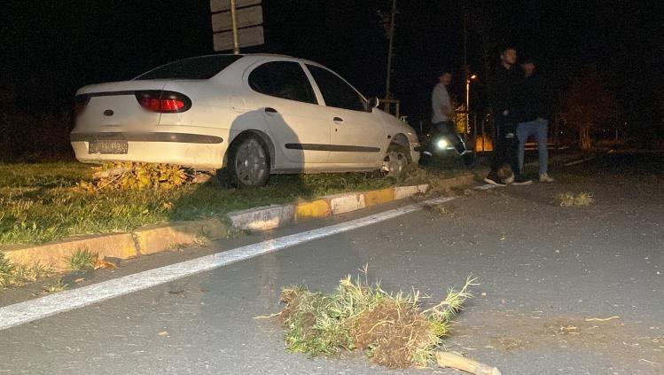 16 yaşındaki ehliyetsiz ve alkollü sürücü kaza yaptı Aksaray’da hem ehliyetsiz hem de alkollü olan 16 yaşındaki genç