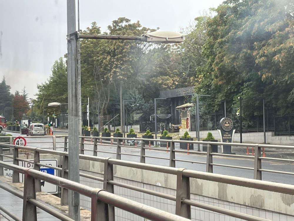 Ankara’nın Çankaya ilçesinde Kızılay çevresinde bir patlama sesi duyuldu. 2