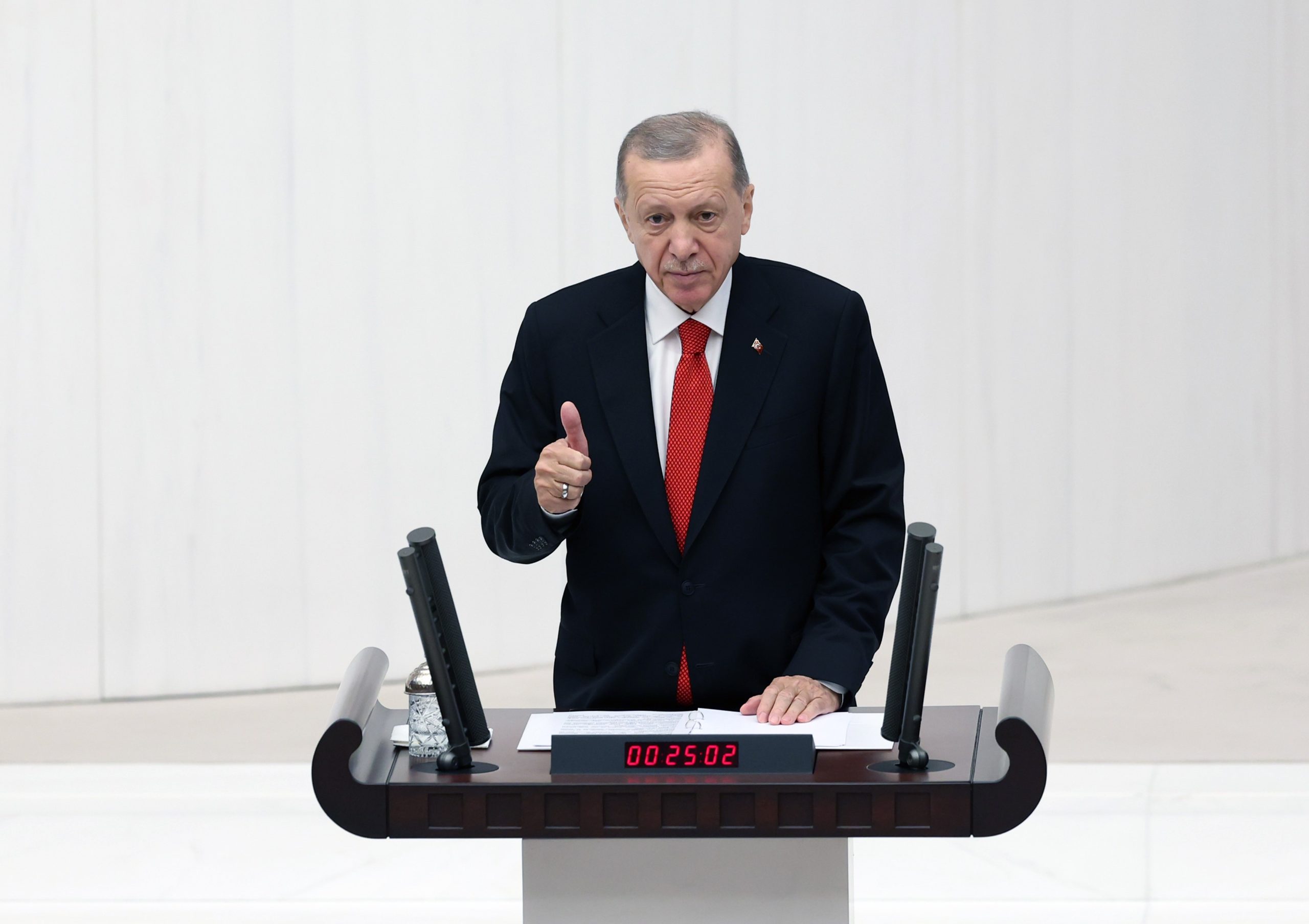 “Herkesi yapıcı bir anlayışla yeni anayasa çağrımıza katılmaya davet ediyoruz” Cumhurbaşkanı Recep Tayyip Erdoğan, “Devletin ve milletin ortak geçmişini ve